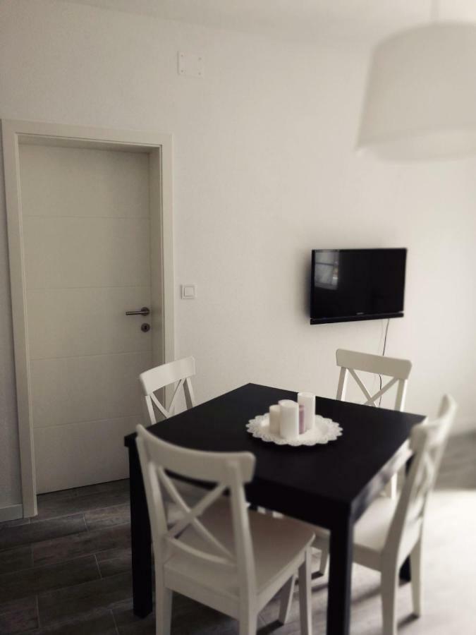 Apartmani Marijana Postira Bagian luar foto