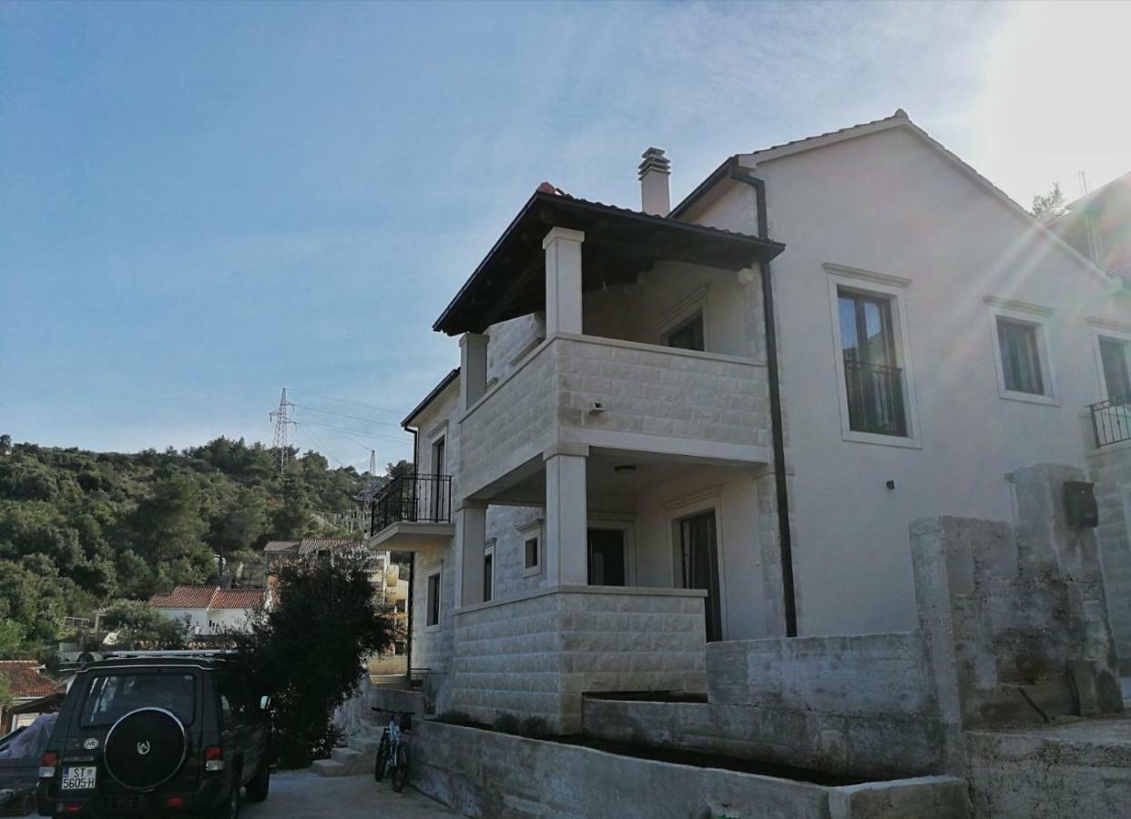 Apartmani Marijana Postira Bagian luar foto